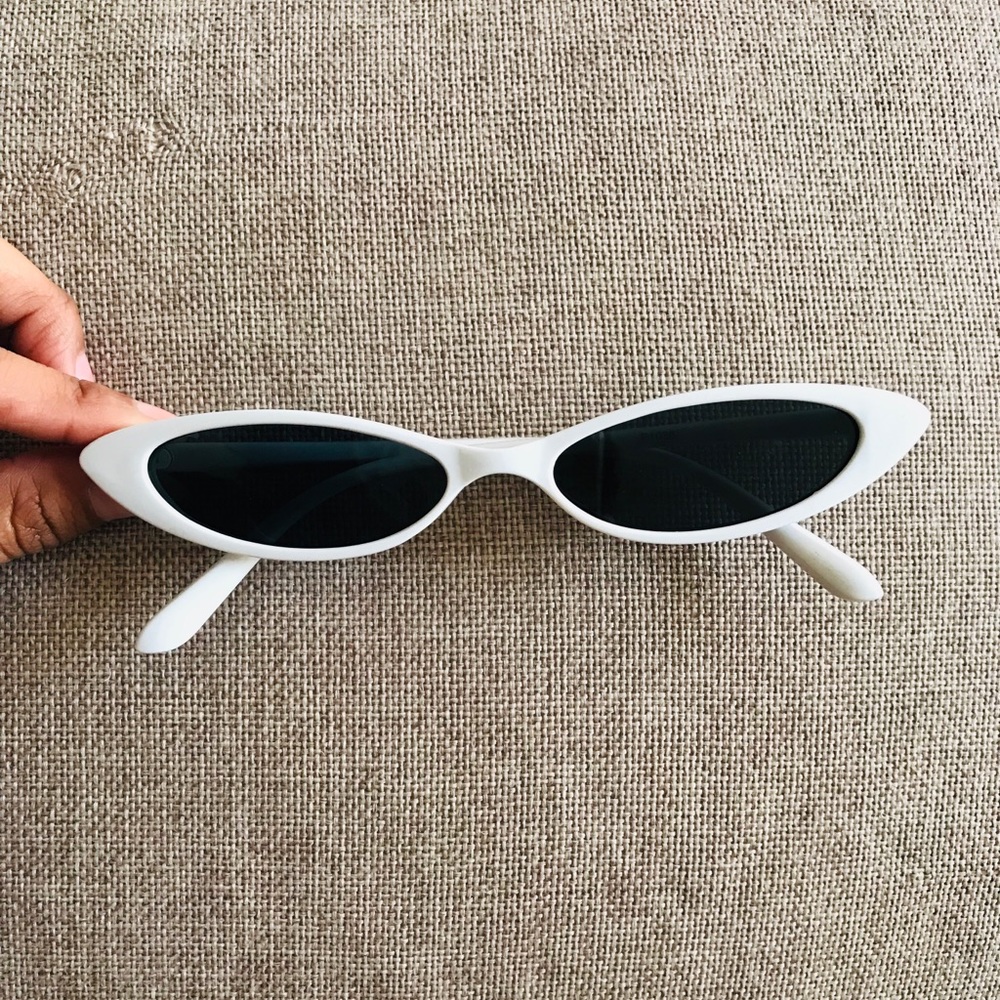 Retro Slim Cat Eye Sunglasses